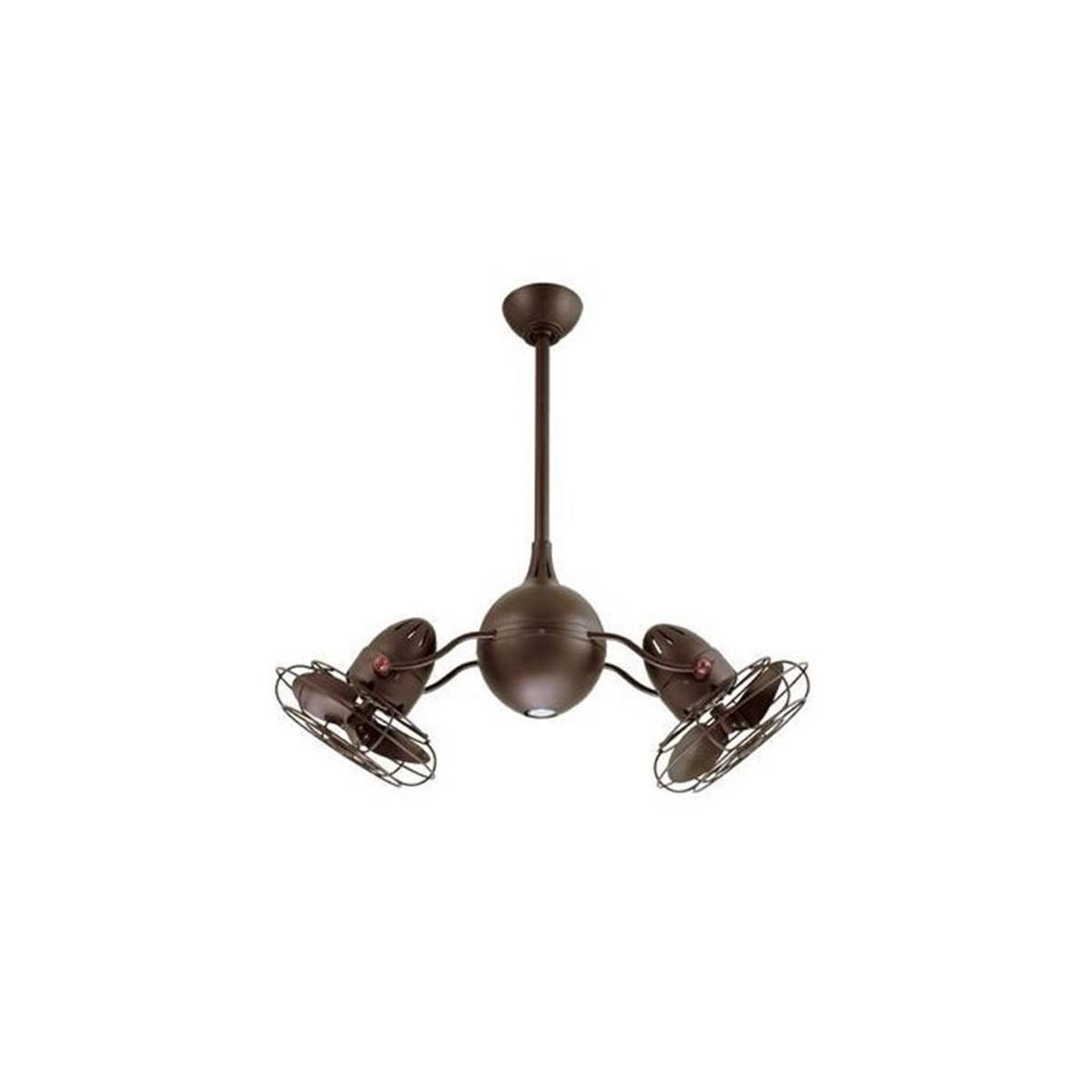 Ventilateur de plafond brun à trois bras avec protecteurs grillagés, fixé au plafond par une tige centrale.
