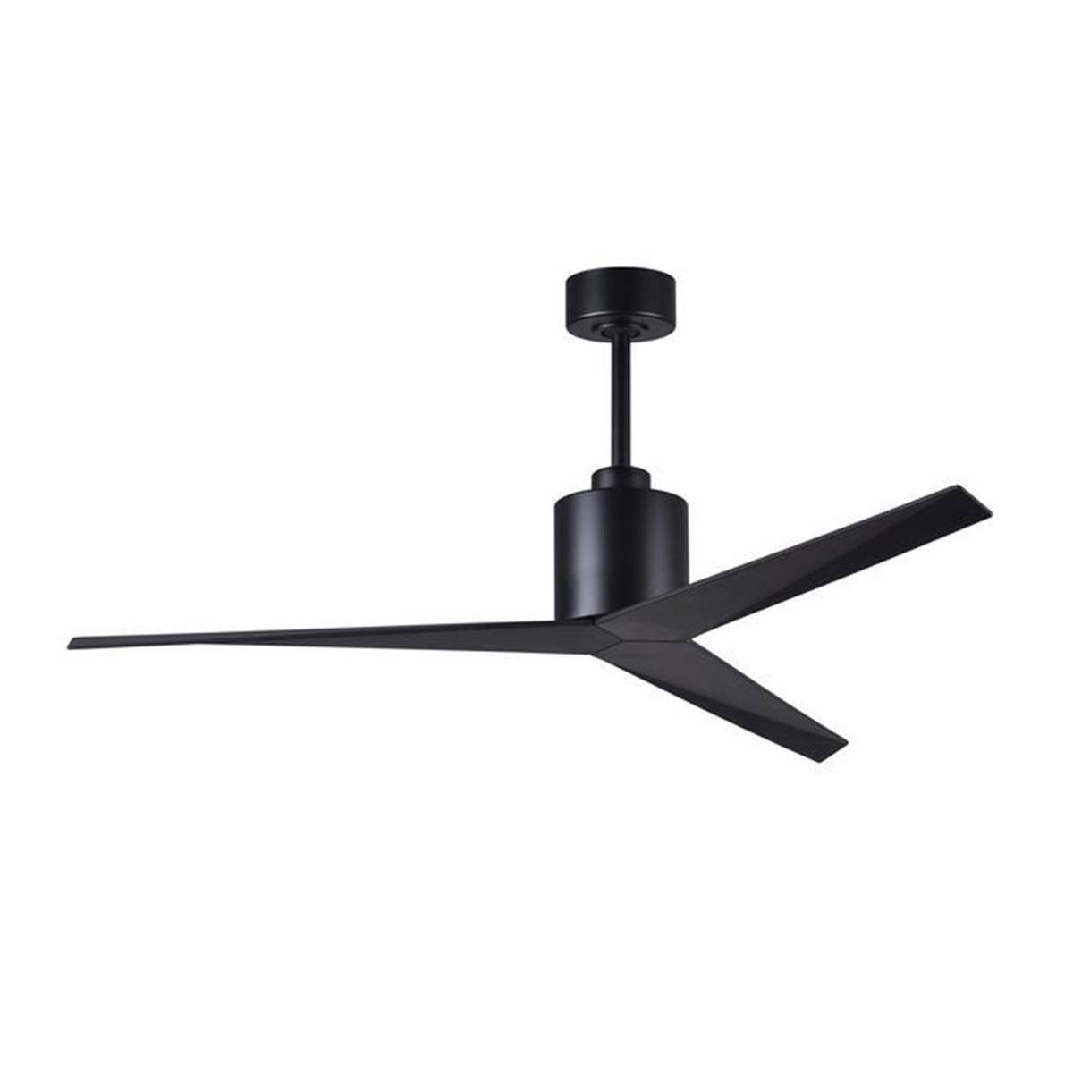 Ventilateur plumeau noir au plafond avec bras asymétriques, design moderne et silhouette géométrique. Comment choisir un ventilateur adapté à mes besoin.